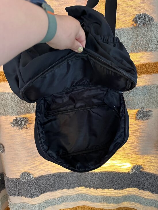 Beyond Yoga Convertible Gym Bag Backpack Black $80 Retail main image 6